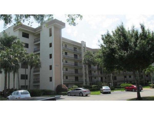 4640 Lucerne Lakes Blvd W # 104, Lake Worth, FL 33467