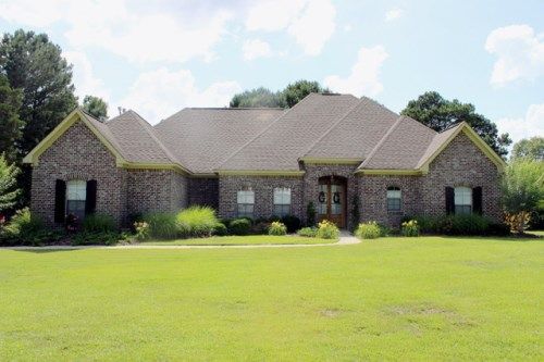 214 Allen Drive, Brandon, MS 39047