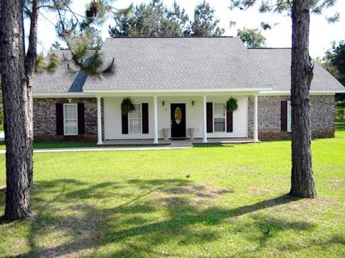 11 Lynwood Dr, Purvis, MS 39475