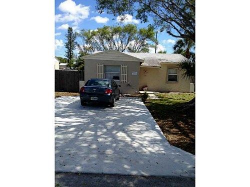 158 W 25 ST, West Palm Beach, FL 33404