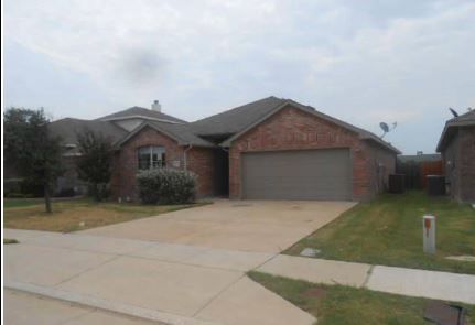 7621 Hollow Point Dr, Fort Worth, TX 76123