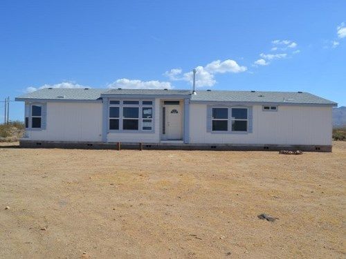 3718 N Arivaca Road, Golden Valley, AZ 86413