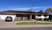 920 W A St Dixon, CA 95620