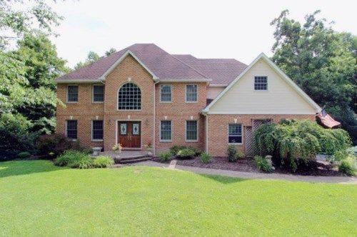 2278 LAUREL SPRINGS DRIVE, Narvon, PA 17555