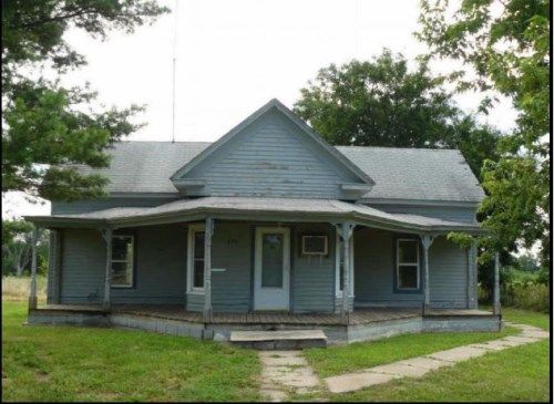 220 4th Street, Mapleton, KS 66754