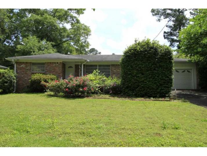 3217 Betty Circle, Decatur, GA 30032