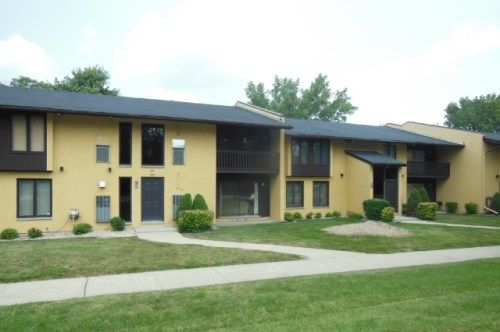 1050 Holbrook Road Apt M, Homewood, IL 60430