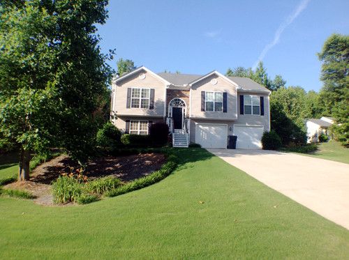 482 Canoe Ct, Statham, GA 30666