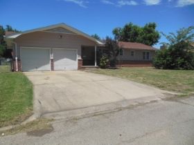 327 SE 15th Street, Pryor, OK 74361