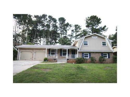 4042 Elmscourt Drive, Stone Mountain, GA 30083