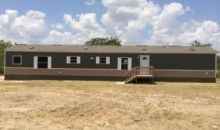 1085 Ninth St Poteet, TX 78065