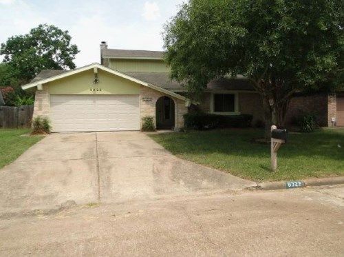 8322 Lamppost Lane, Houston, TX 77064