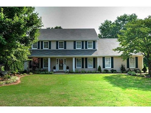 530 Saddle Creek Circle, Roswell, GA 30076