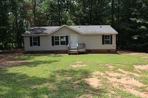 1119 Vestavia Ln, Thomaston, GA 30286