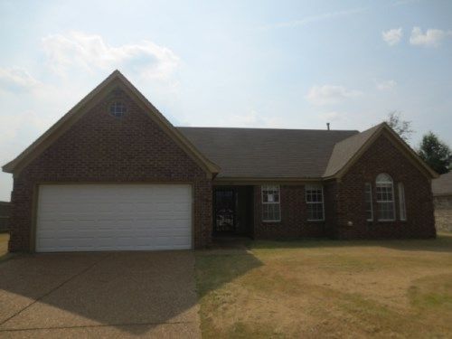 160 Green Valley Dr, Oakland, TN 38060