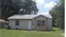 3013 E Chestnut Dr Wichita, KS 67216