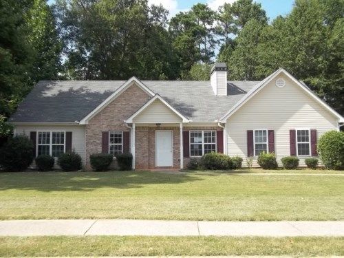 190 Pecan Ridge Dr, Fayetteville, GA 30215