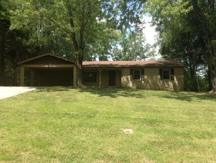 159 Hopper Barker R, Jackson, TN 38305