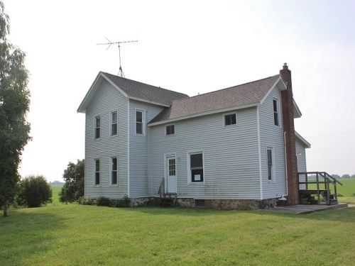 8875 W Henderson Rd, Elsie, MI 48831