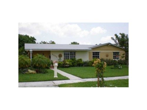 3253 SW 118 CT, Miami, FL 33175