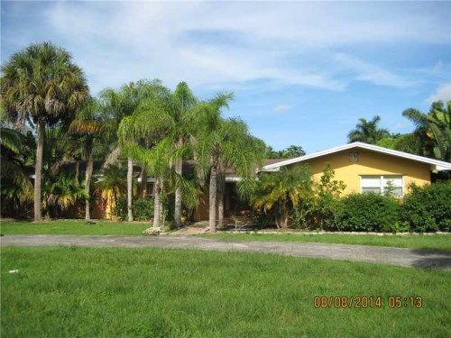 27115 SW 157 AV, Homestead, FL 33031