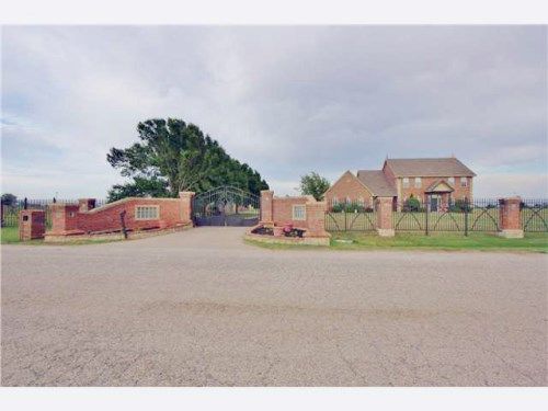 4112 Chase Cir, Yukon, OK 73099