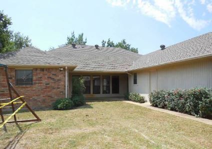 1128 Shawnee Trl, Carrollton, TX 75007