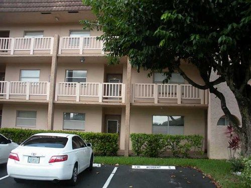 9681 SUNRISE LAKES BL # 203, Fort Lauderdale, FL 33322