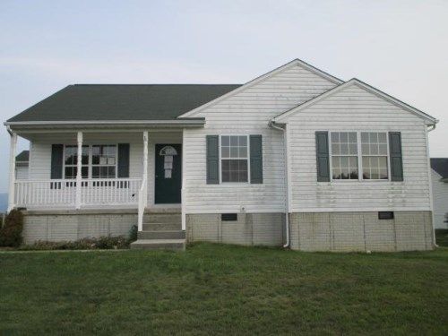 11 Princess Anne Ln, Stuarts Draft, VA 24477