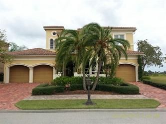 190 Se Bella Strano, Port Saint Lucie, FL 34984