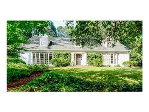 2057 Renault Lane Ne, Atlanta, GA 30345