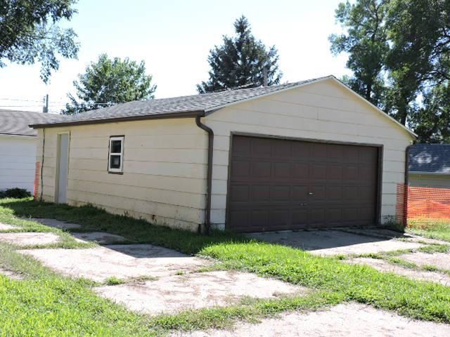 2251 Hanford St, Sioux City, IA 51109