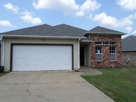 405 Stoneybrook Dr., Brandon, MS 39042