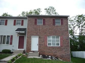 52 Persian Lilac Dr, Etters, PA 17319