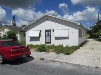 1015 South G St, Lake Worth, FL 33460