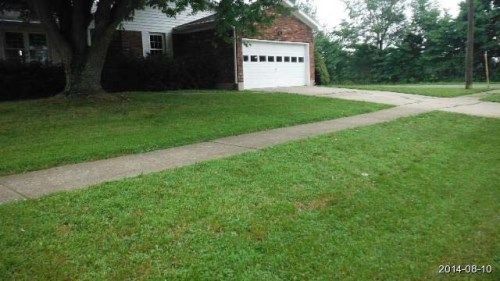 2016 S Woodland Dr, Radcliff, KY 40160