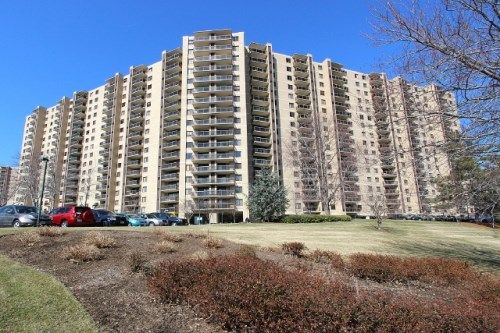 203 Yoakum Pkwy Unit 1010, Alexandria, VA 22304