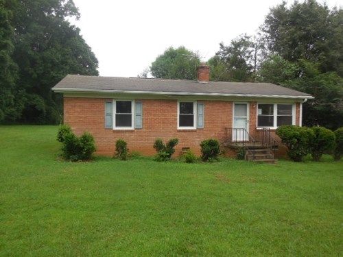 3206 Martin Ave, Greensboro, NC 27405