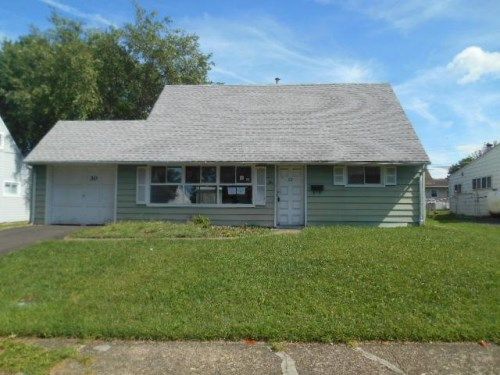 30 Mayflower Road, Levittown, PA 19056