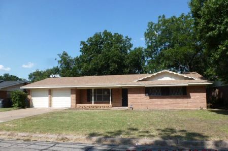 2306 Hanover Dr, Waco, TX 76710