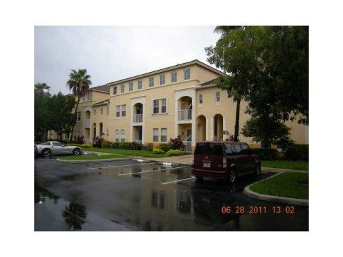 100 Jacaranda Country Cl # 204, Fort Lauderdale, FL 33324