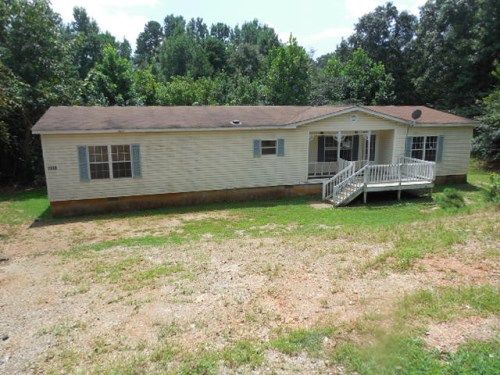 2328 East Dennis Dr, Gainesville, GA 30507