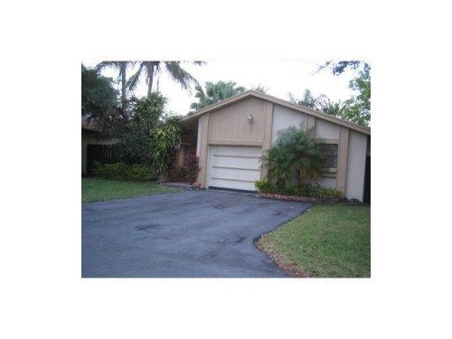 13585 SW 116 TE, Miami, FL 33186