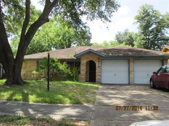 8418 Sterlingshire St, Houston, TX 77078