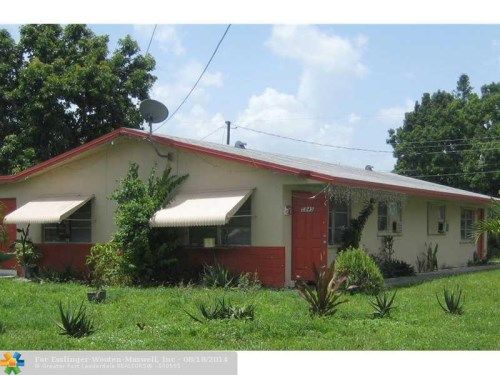 5845 MCKINLEY ST, Hollywood, FL 33021