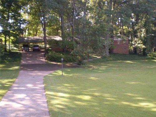 2536 Robinson Road Ne, Marietta, GA 30068