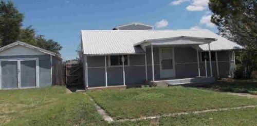 109 S Cornell Ave, Fritch, TX 79036