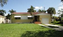 810 SWAN AV Miami, FL 33166