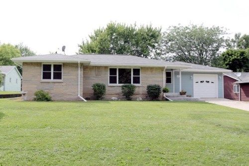 427 South Genoa Street, Genoa, IL 60135