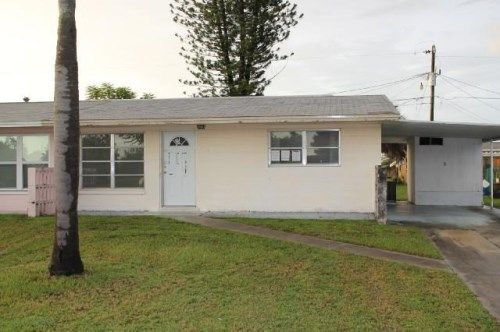 1121 Vineyard St, Lehigh Acres, FL 33936